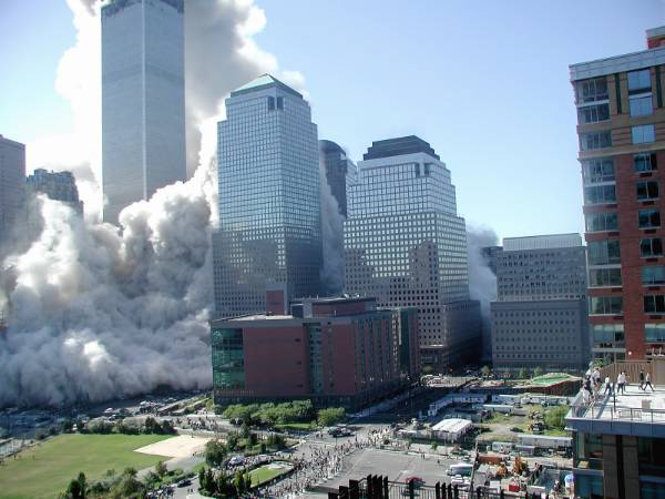 008 Fala uderzeniowa - World Trade Center fala uderzeniowa 0026.jpg