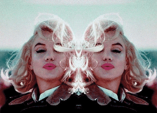 Marilyn Monroe - tumblr_m09e9jIsro1r4kurfo1_500.gif