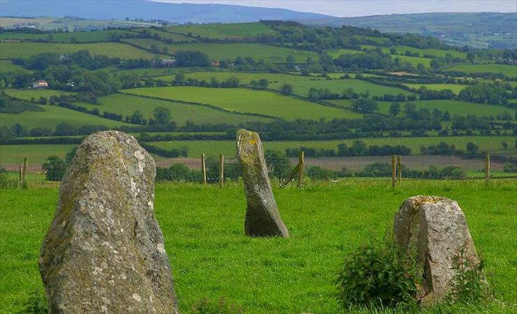 Irlandia - stones.jpg