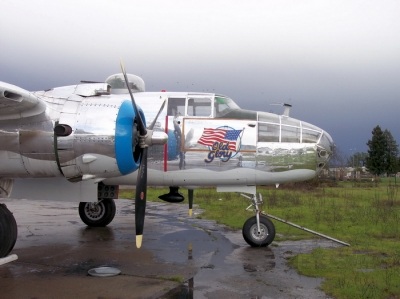 samoloty - IIwś - B-25J Mitchell Old Glory.jpg
