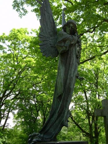 kamienne Anioły - Anioł Śmierci Litwa.jpg