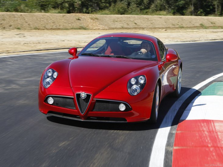 Alfa Romeo - wallpaper-1679707.jpg