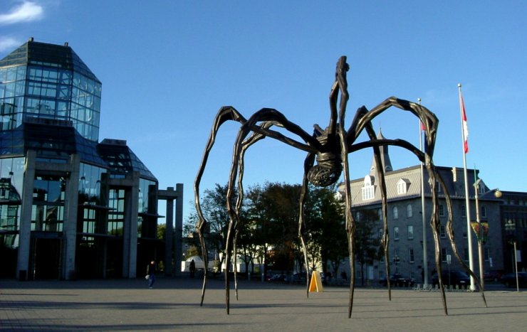 Kanada - 145_Spider_sculpture_outside_National_Gallery,_Ottawa.JPG
