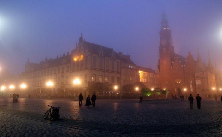  RYNEK - jesienna mgła na rynku wrocławskim.JPG