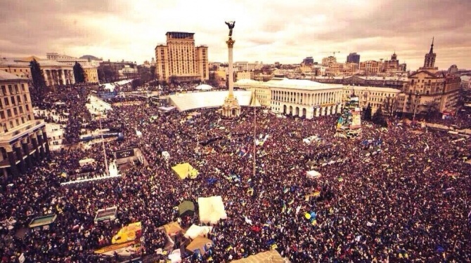  MAJDAN 2013-2014 - Majdan zakazuje Janukowyczowi podpisywania umowy z Rosją - 15.12.2013 - Niedziela 1554.jpg