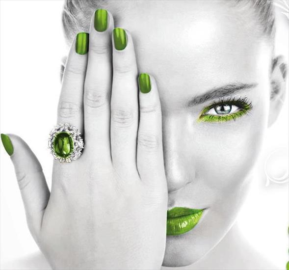 Manicurejewelry - Green and grey.jpg