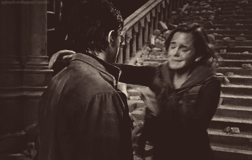 gif - Harry-and-Hermione-gifs-harry-potter-27867040-500-318.gif